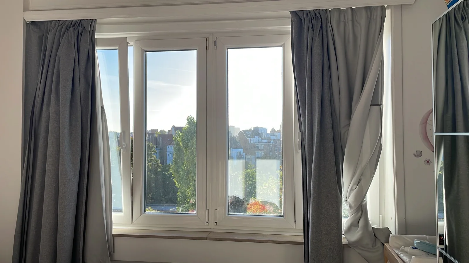 Vue de porte ou fenêtre pour le diagnostic de la menuiserie