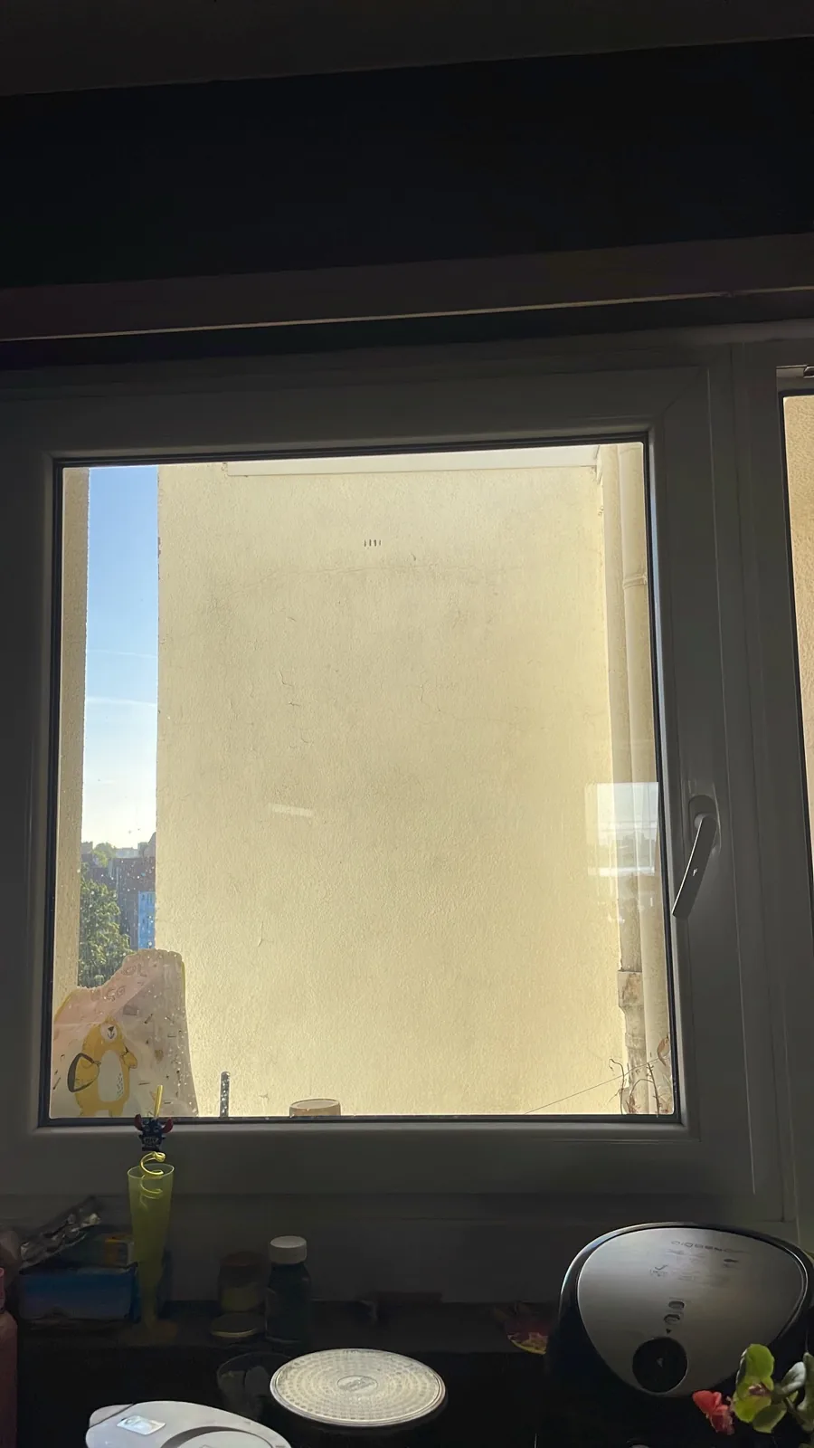 Vue de porte ou fenêtre pour le diagnostic de la menuiserie